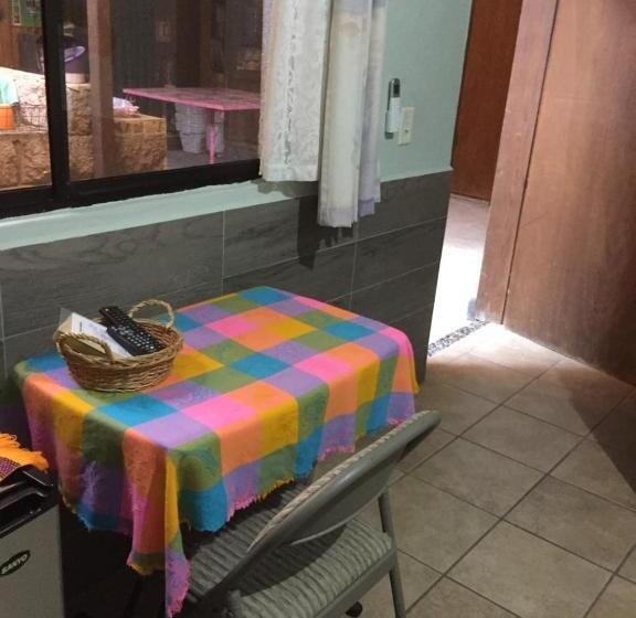 ホテル Pension Baja Paradise