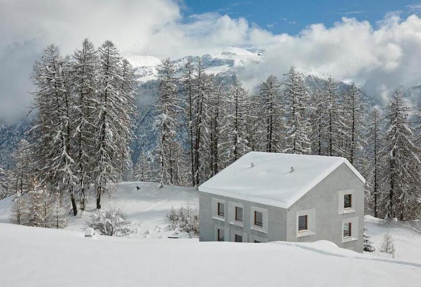 ホテル Pension Laresch