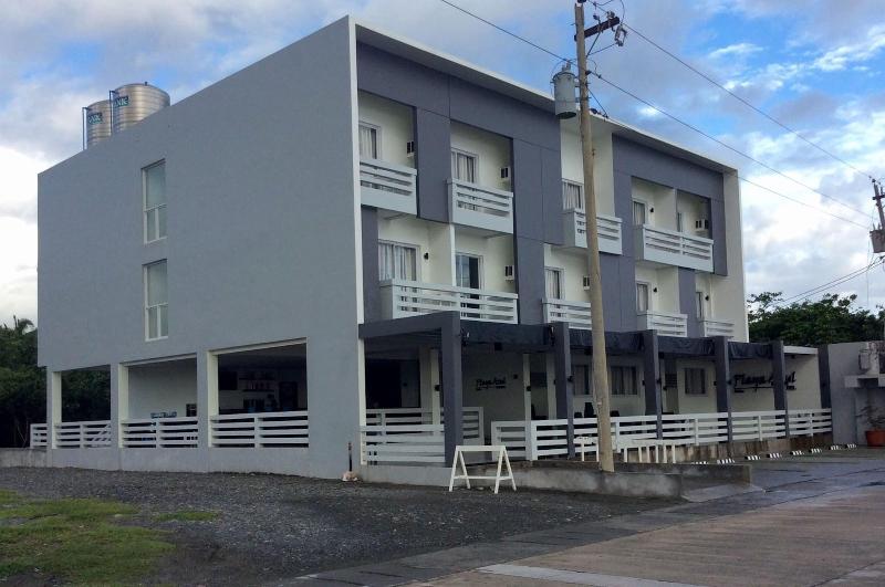 هتل Playa Azul Baler