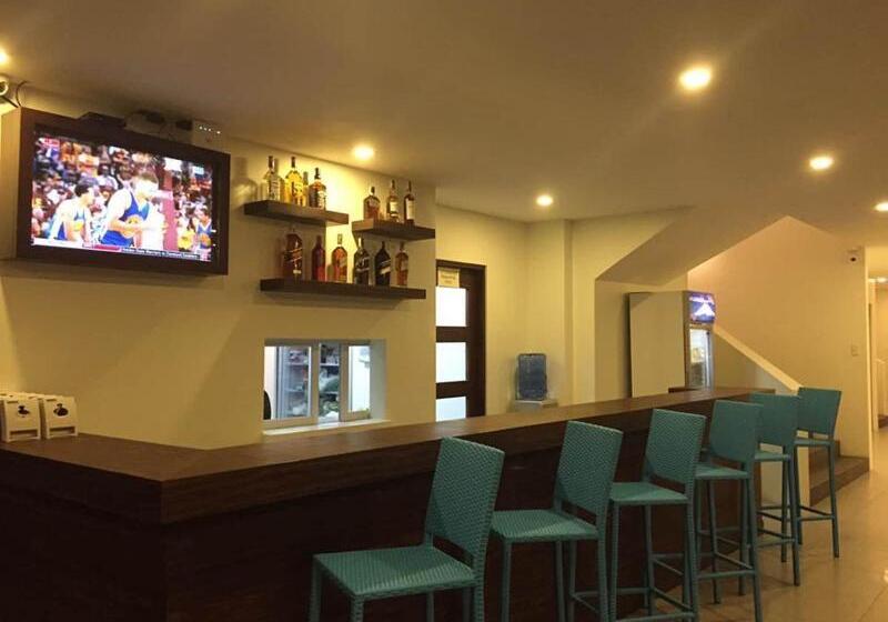 هتل Playa Azul Baler