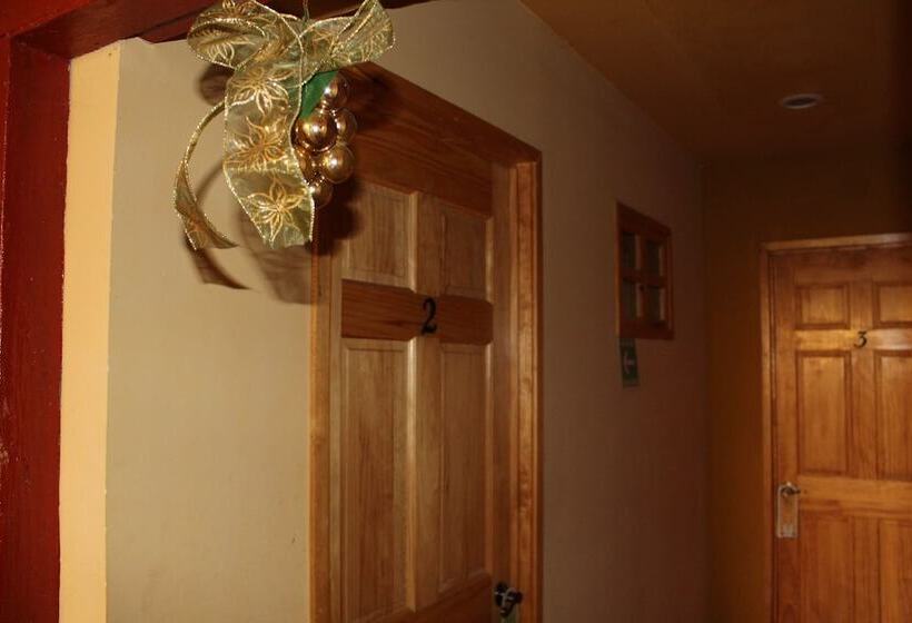 Отель Plaza Mayor