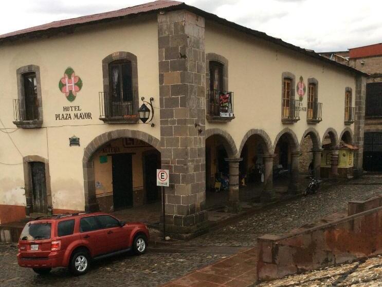 Отель Plaza Mayor
