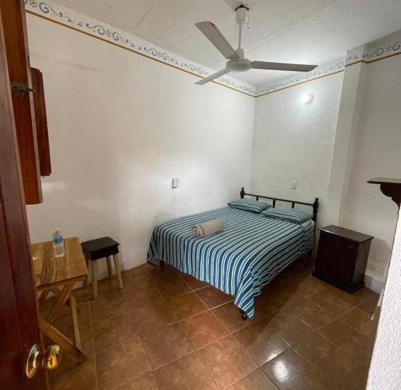 ホテル Posada Playa Manzanillo