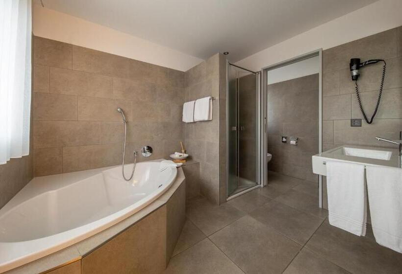 בית מלון כפרי Schäfli Siebnen