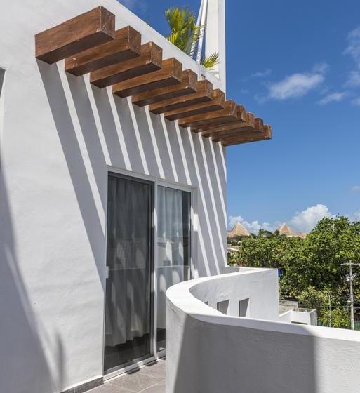 Suite 24 Boutique By Xperience S