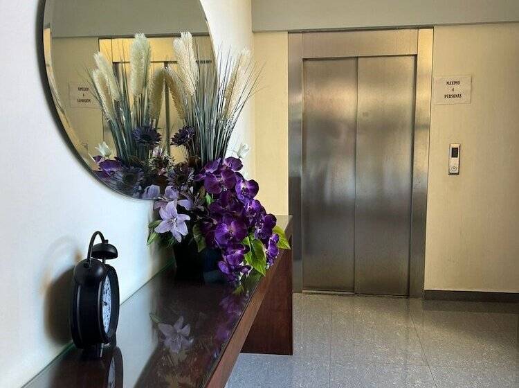 فندق Tierra Roja