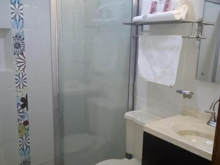 فندق Tierra Roja