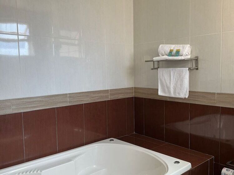 فندق Tierra Roja