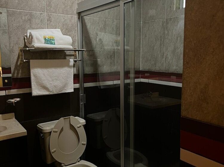 فندق Tierra Roja