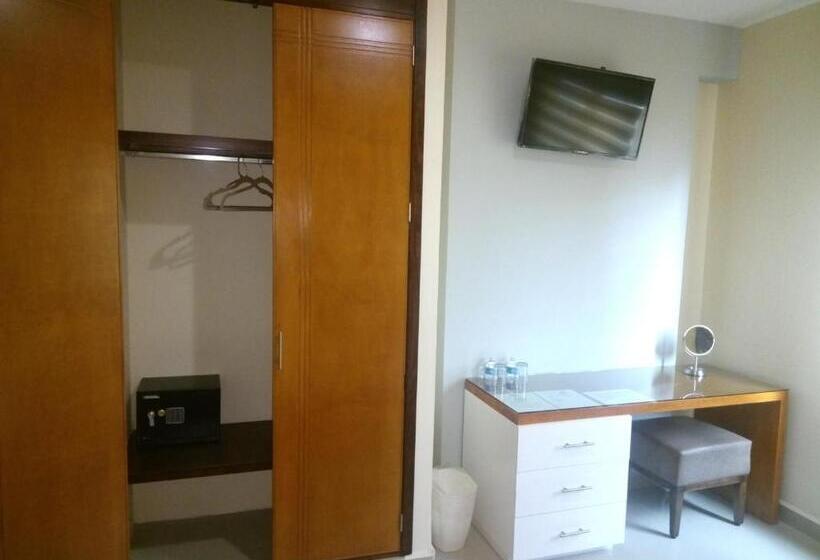 فندق Tierra Roja