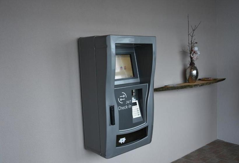 בית מלון כפרי Tower