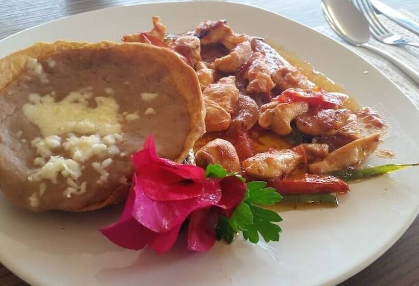 فندق Villa Bernal