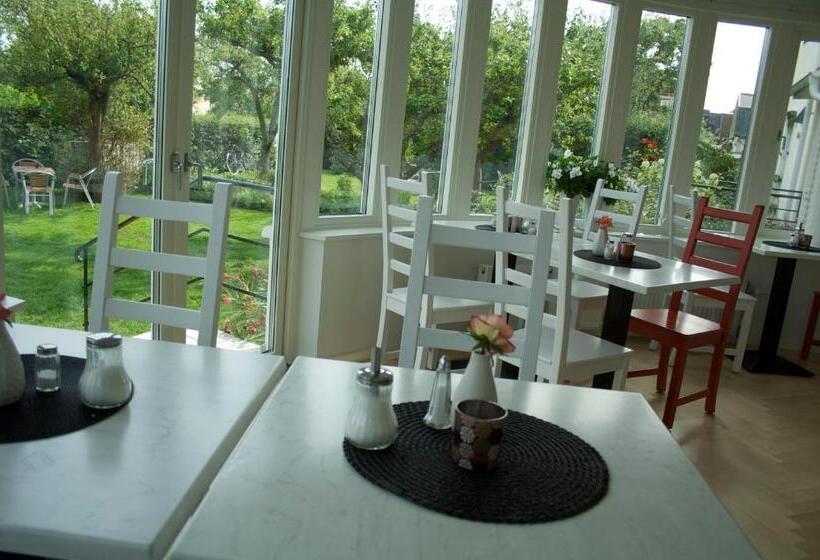 בית מלון כפרי Villa Ingrid