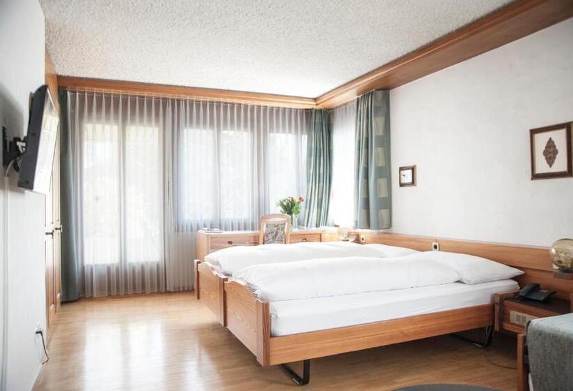 Отель Und Restaurant Wolfensberg