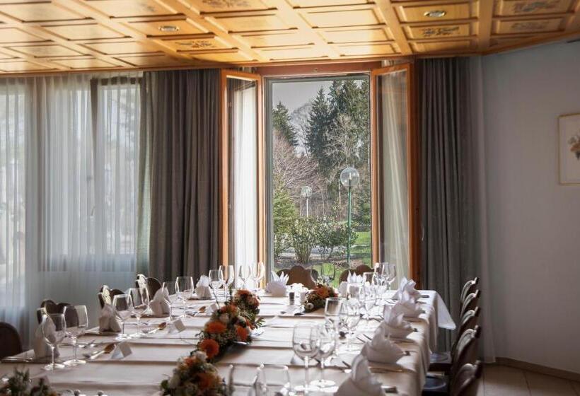 Отель Und Restaurant Wolfensberg