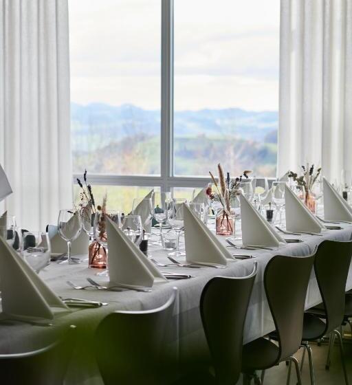 Отель Und Restaurant Wolfensberg