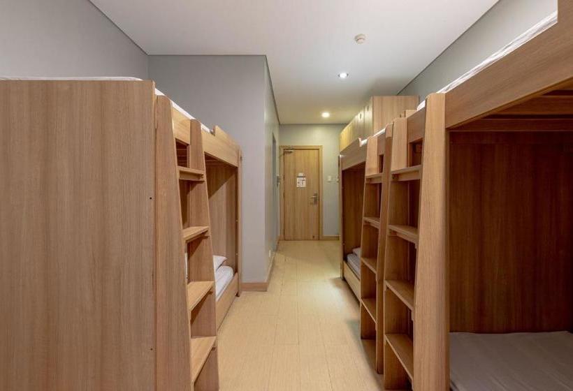 酒店 Zen Rooms Madison 101 Qc