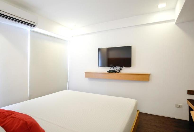 ホテル Zen Rooms Makati Peñafrancia