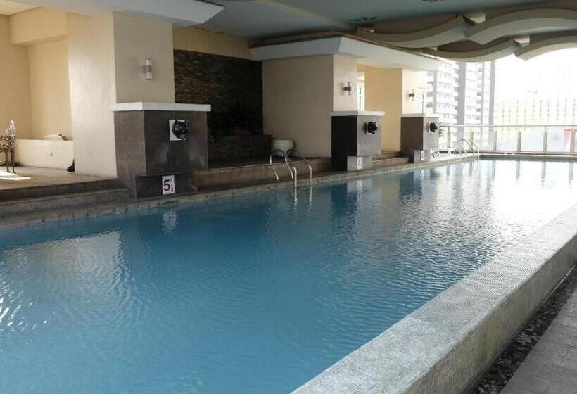 هتل Zen Rooms Malate Robinsons