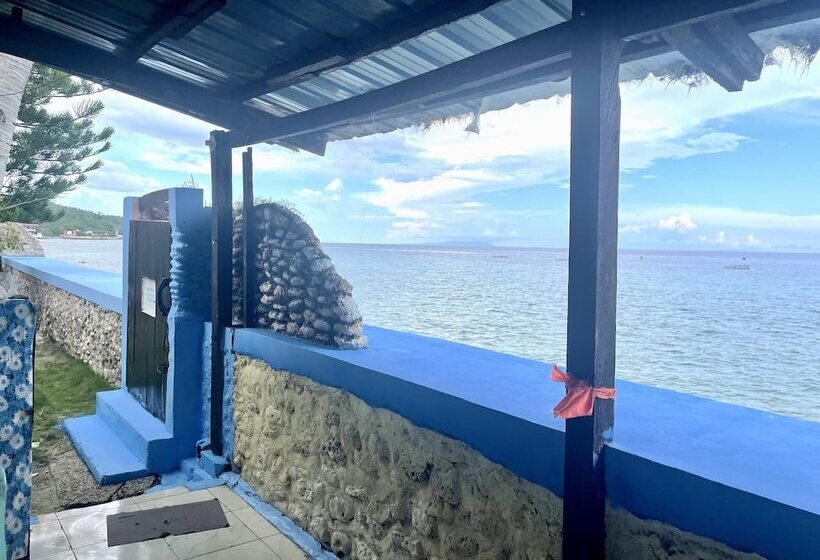 Giswold Lagunde Beach Resort