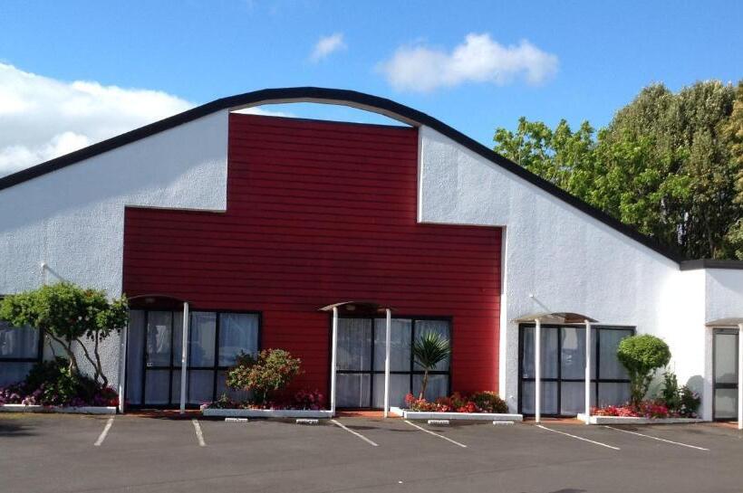 汽车旅馆  Cascades Motor Lodge