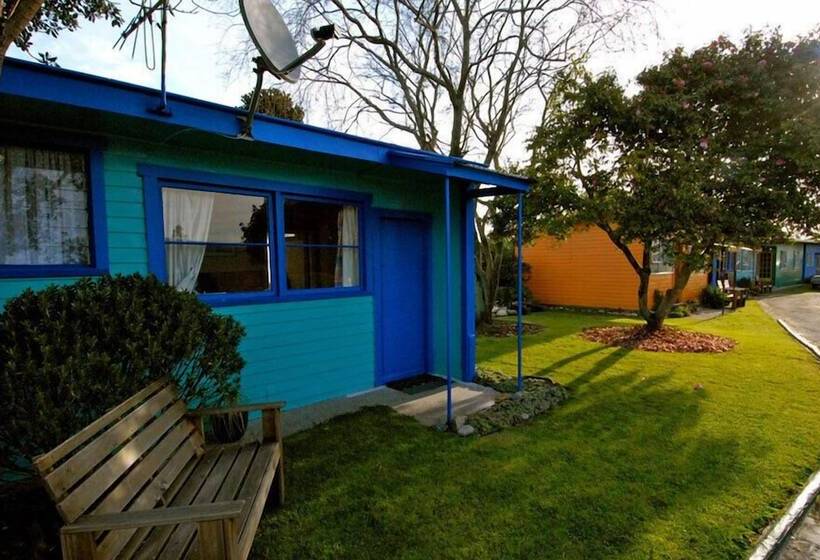 מוטל Karamea Farm Baches