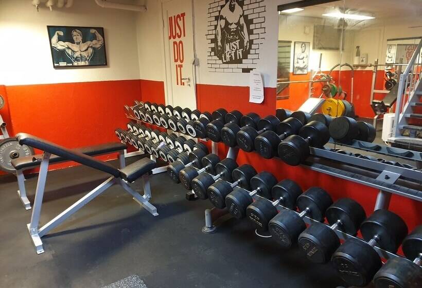 מוטל Wilhelmsen Romutleie