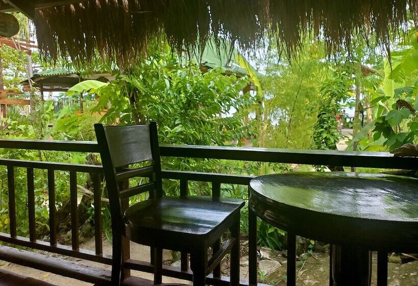 Patrick's On The Beach Resort