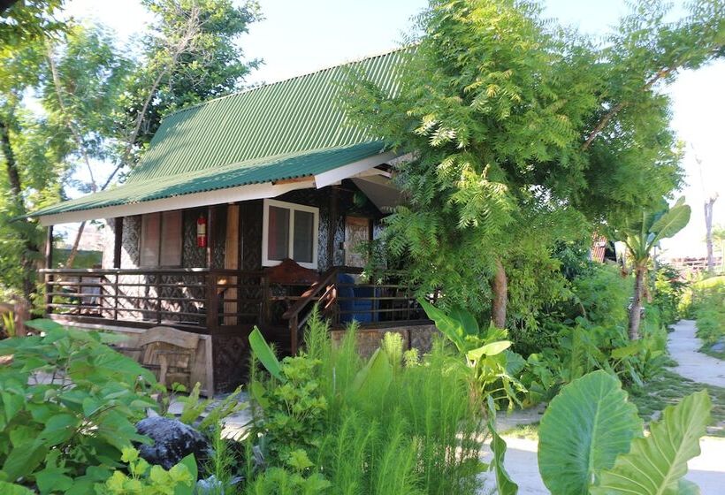 Patrick's On The Beach Resort