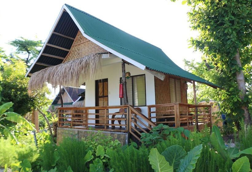 Patrick's On The Beach Resort