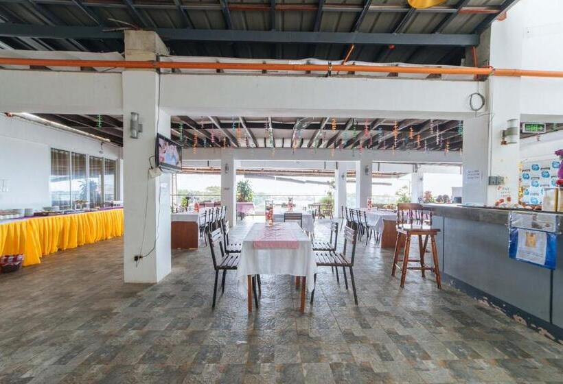 Reddoorz Plus At Hotel Metro Kalibo