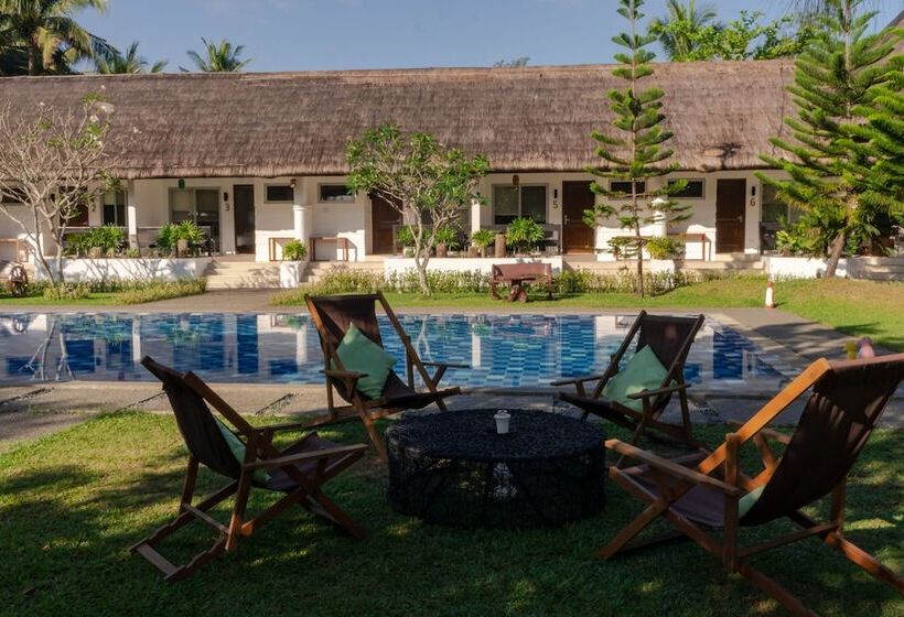 Costa Pacifica Resort