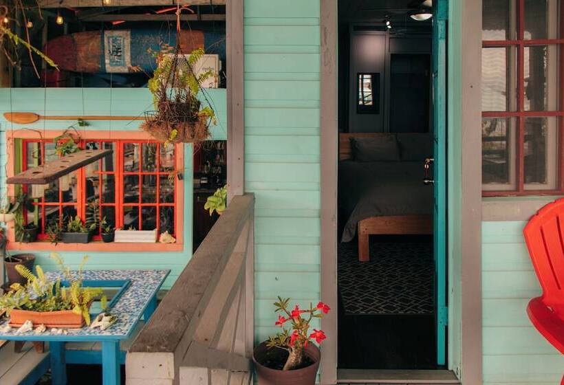 Saigon Bay Bed & Breakfast