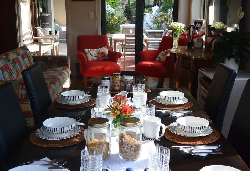 Terry And Cindy's Bed And Breakfast