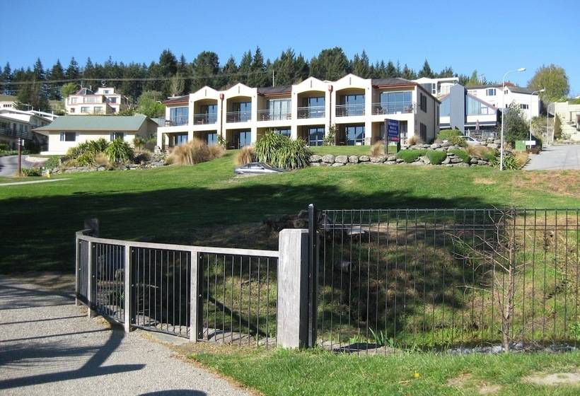 The Moorings Motel And Apartments