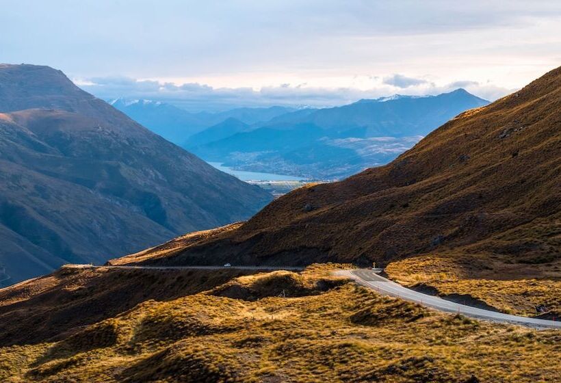 The Moorings Motel And Apartments