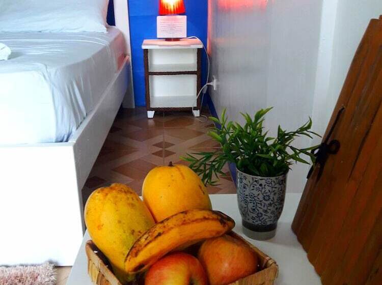 Thresher Cove Dive Resort