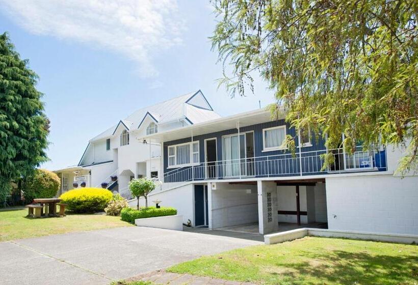 Waimarie On Riverside Motel & Apartments