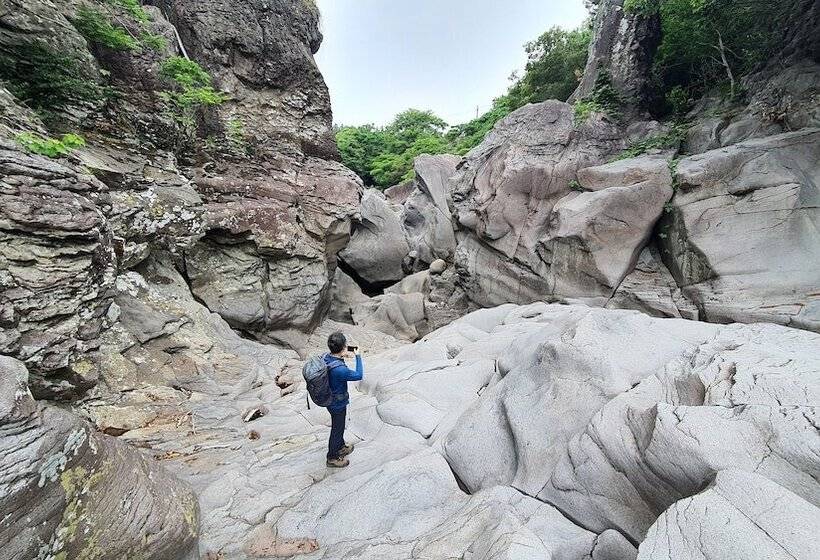 בית מלון כפרי Eq Stay