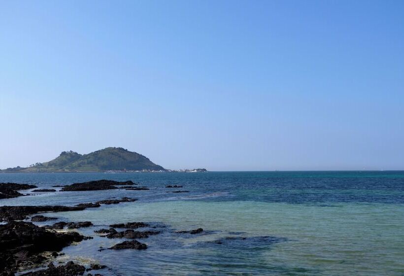 בית מלון כפרי Eq Stay