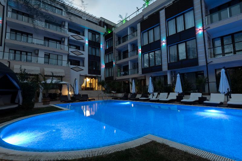 酒店 Green Paradise Deluxe Apartments