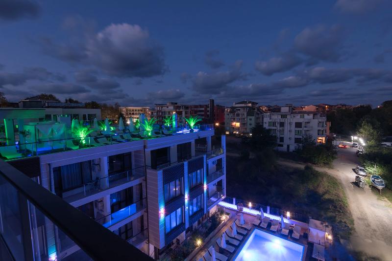 酒店 Green Paradise Deluxe Apartments