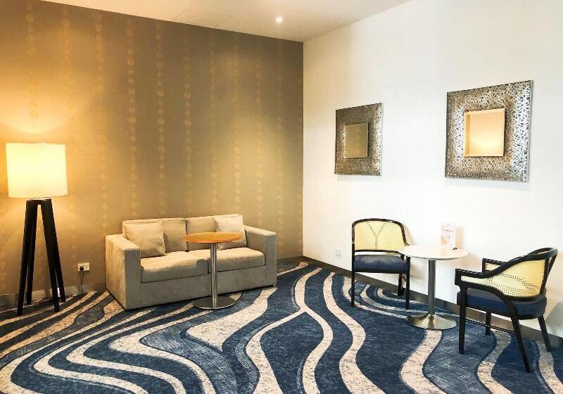 Отель H Residences By Holiday Paradise