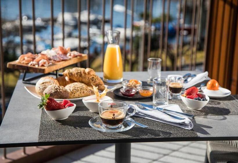 ホテル Lago Maggiore   Welcome!