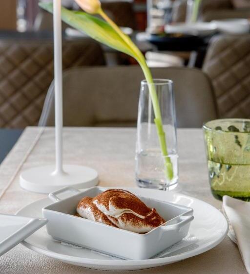 ホテル Lago Maggiore   Welcome!