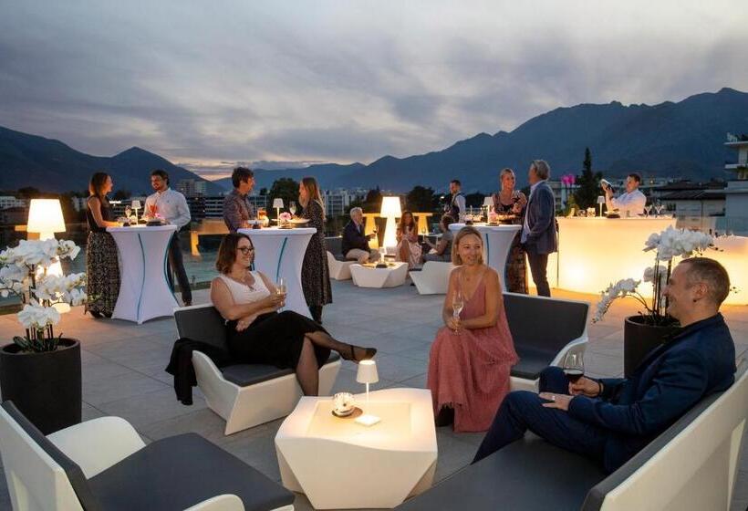 ホテル Lago Maggiore   Welcome!