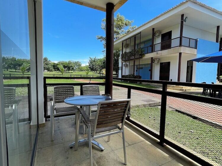 호텔 Lake House Resort