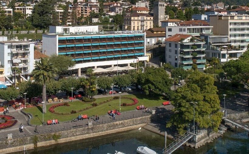 ホテル Lago Maggiore   Welcome!