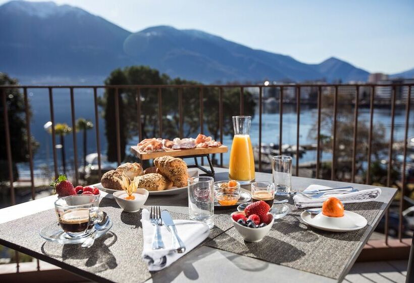 ホテル Lago Maggiore   Welcome!