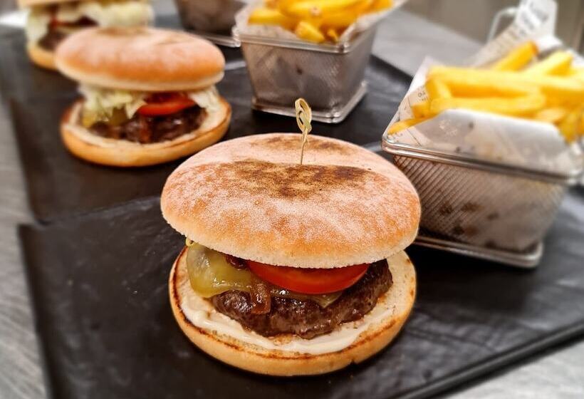 ホテル Lago Maggiore   Welcome!